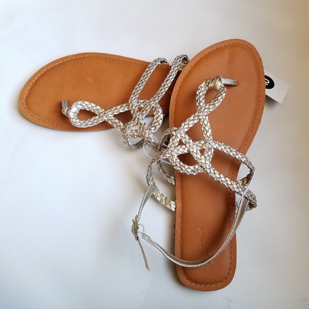 NWT Gold Braided Thong Summer Casual Sandals-10 - Picture 2 of 3